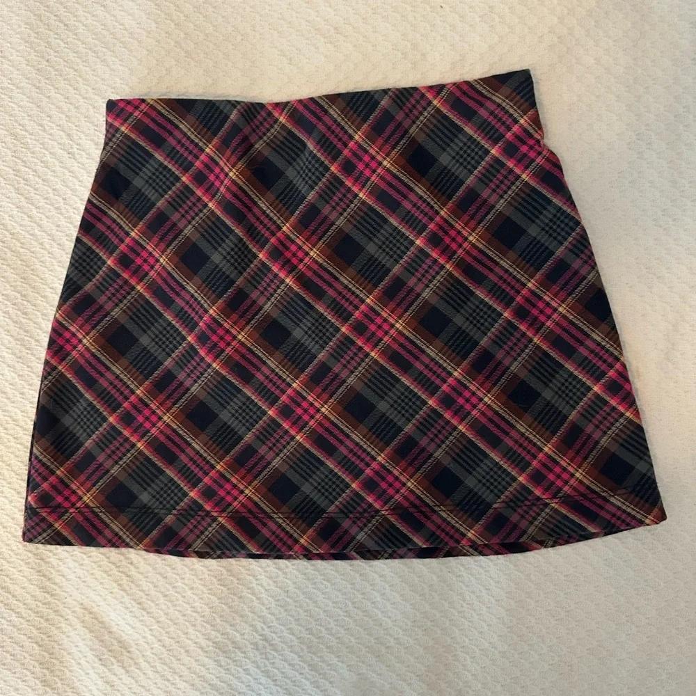 Old Navy Plaid Skirt Sz M (Girls 8) NWT